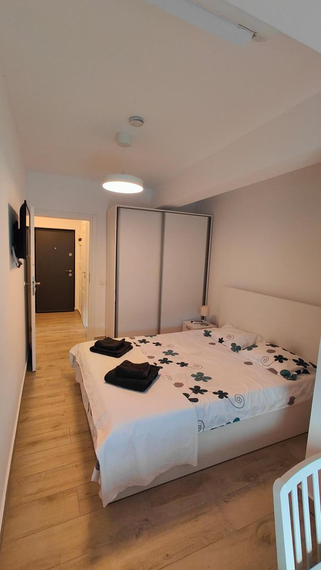 Maramures Residence - Otopeni Airport And Therme - Self Check-In Buitenkant foto